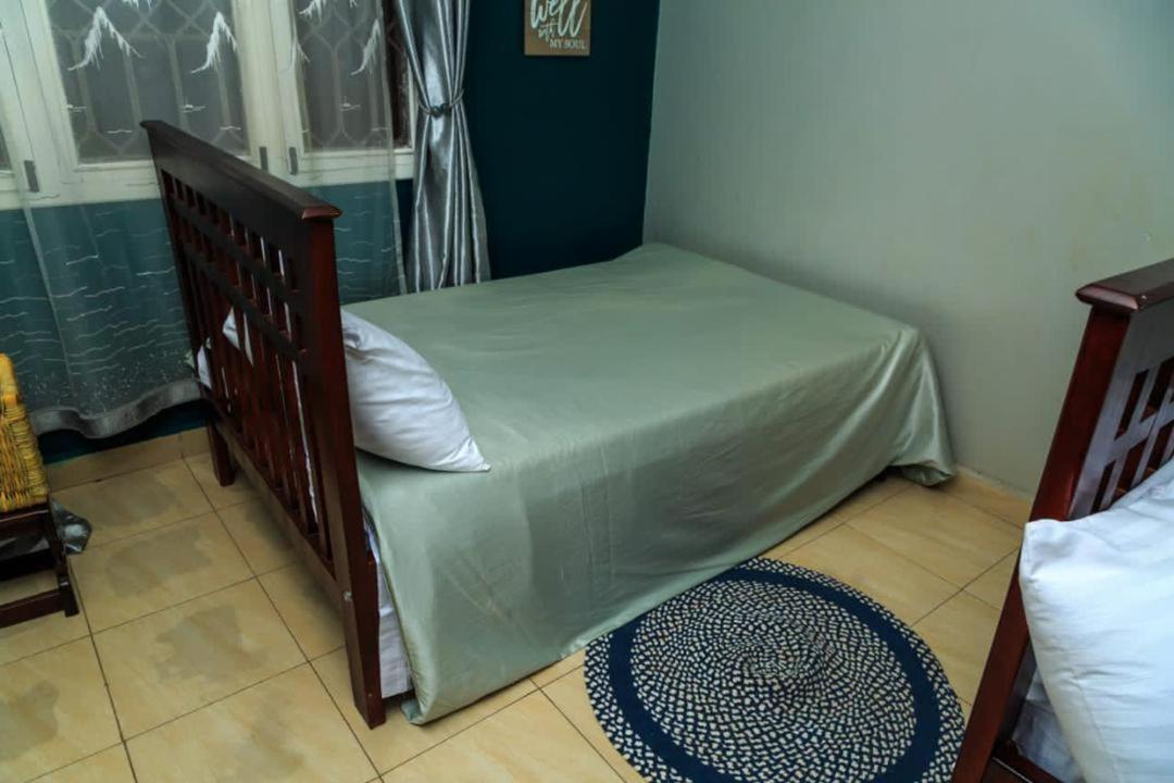 City Oasis By Siima _ Hidden Gem City Family Home Kampala Exteriör bild