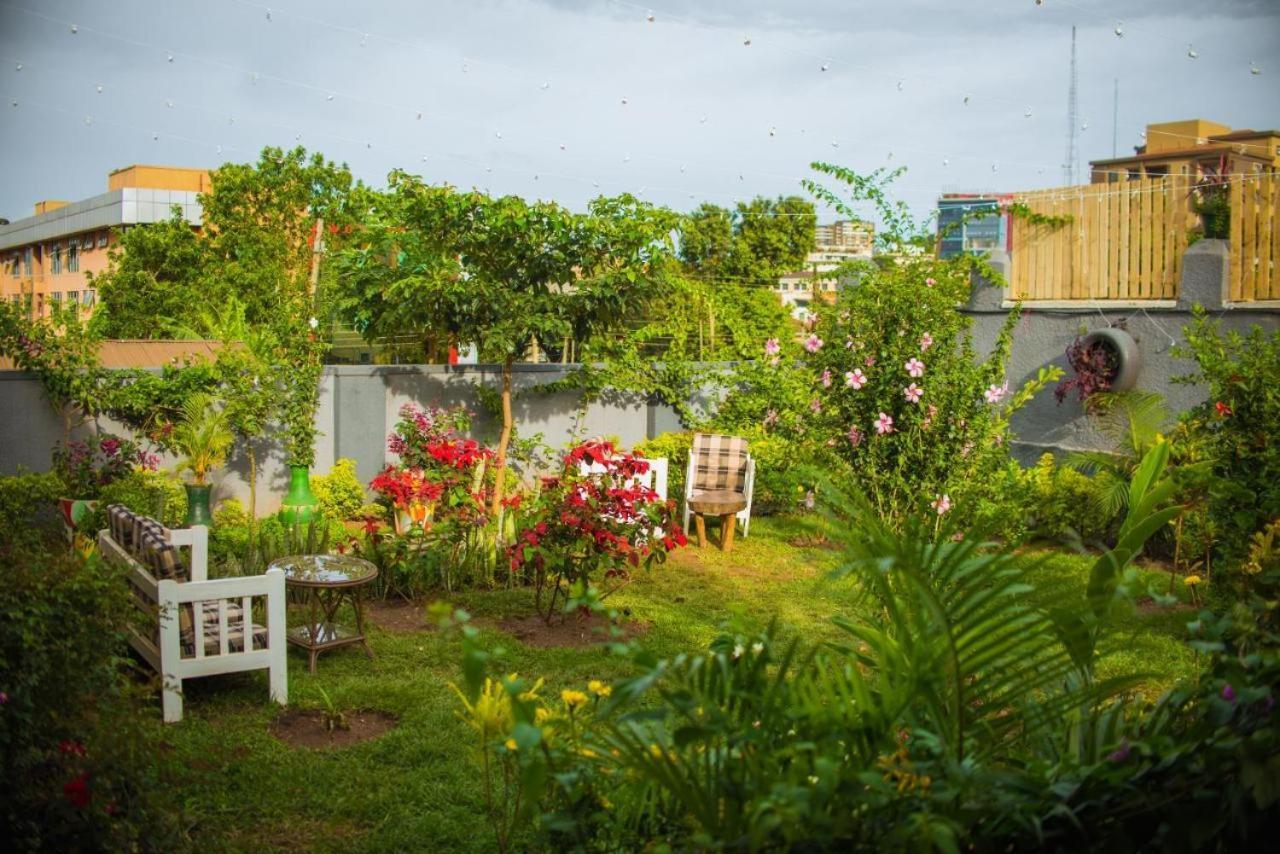 City Oasis By Siima _ Hidden Gem City Family Home Kampala Exteriör bild