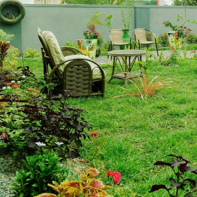 City Oasis By Siima _ Hidden Gem City Family Home Kampala Exteriör bild